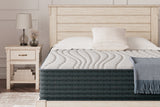 Sierra Sleep Hybrid 1300 Mattress, closeup of quilted top and gusset