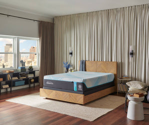 Tempur-Pedic® - Mattress Overstock | Mattress Store | Kentucky - Tempur-Pedic LuxeBreeze® Medium Hybrid Mattress