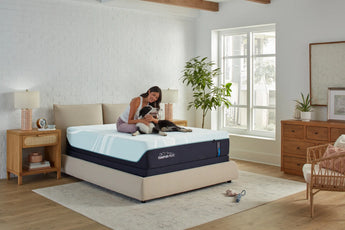 Tempur-Pedic LuxeAdapt® 13" Soft Mattress - adjustable base pairing, lifestyle view