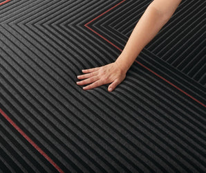 Beautyrest Black® Hybrid CX-Class 13.5" Medium Mattress